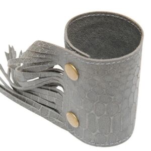 Heather Gardner 3in Cali Fringe Cuff-Gray Snakeskin